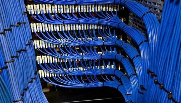 Patchera con cableado estructurado certificado